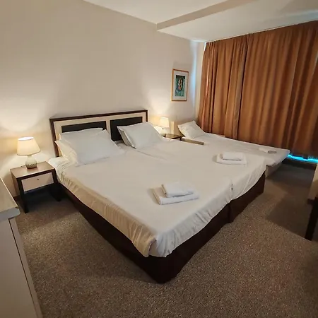 Studio-golden Sands Sea View-berlin Golden Appartamento *