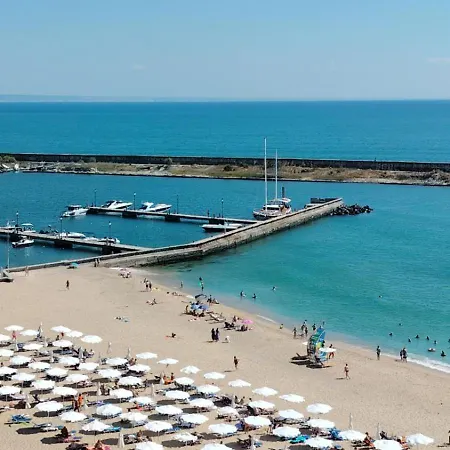 Studio-golden Sands Sea View-berlin Golden Appartamento *